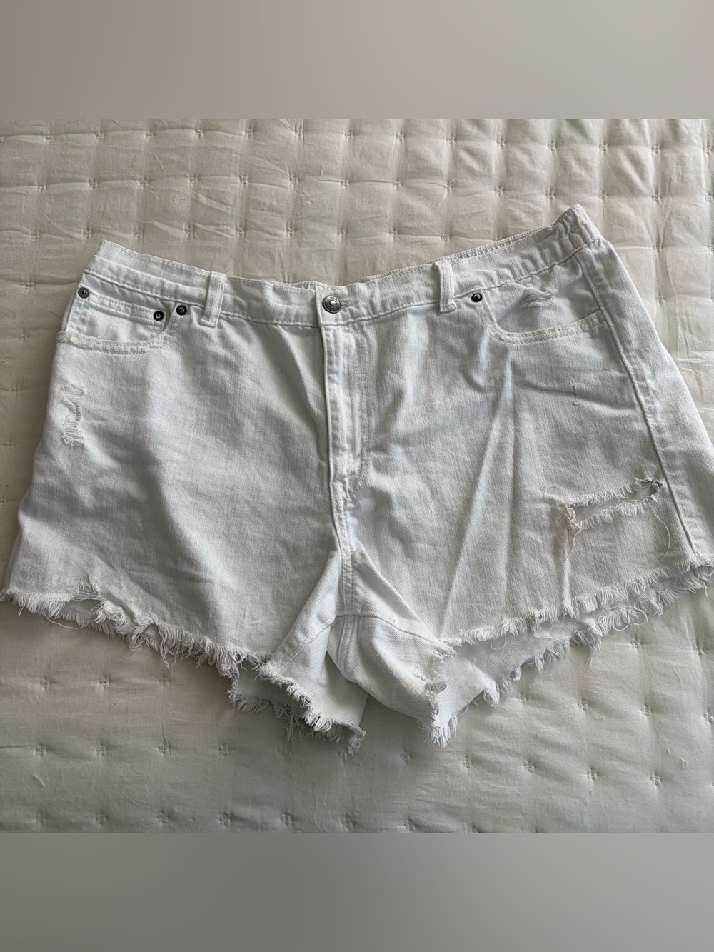 aerie Daydream White Frayed Hem Denim Shorts